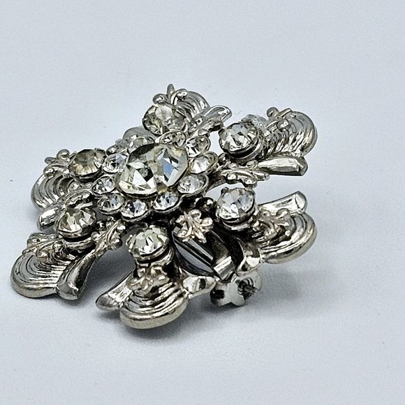 Fleur De Lis Brooch Vintage Renaissance Pic Crystal Silver Tone Estate Jewelry - Picture 3 of 12